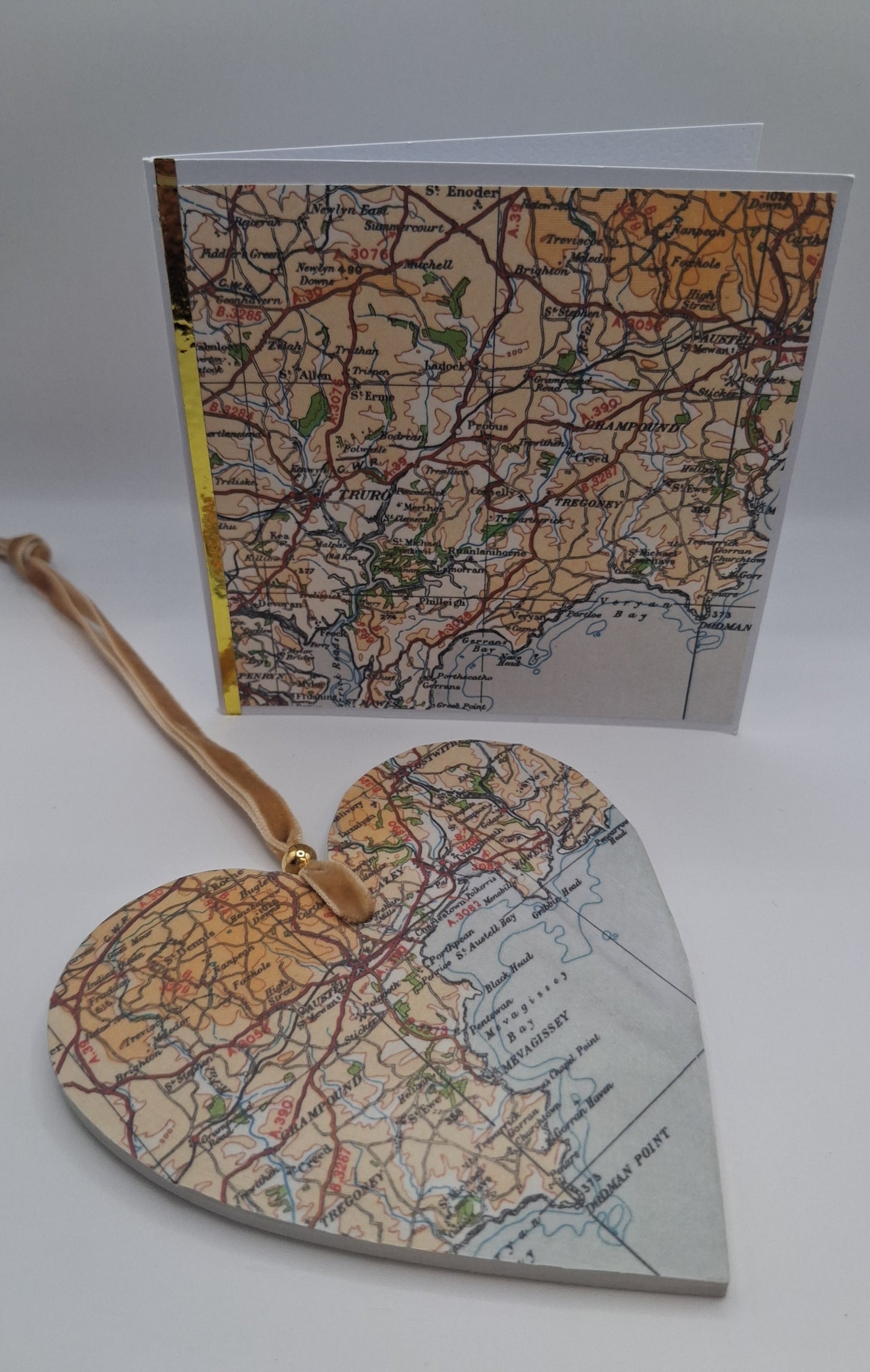 Handcrafted Vintage map heart & 4" Greeting Card Gift Set